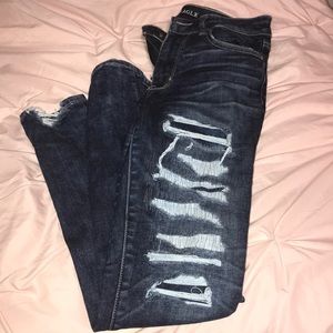 AMERICAN EAGLE distressed jeans